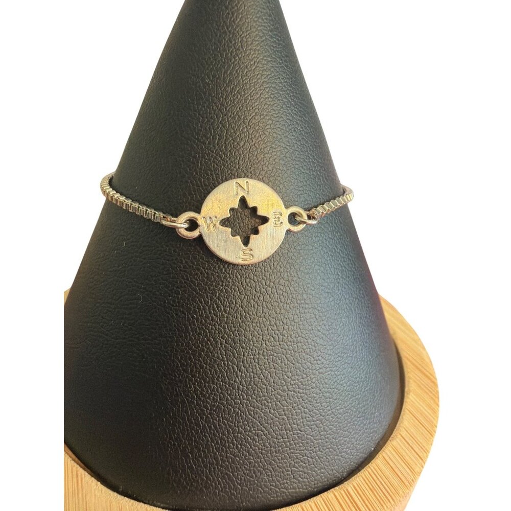 Compass Rose Bracelet Silver Tone Box Chain Slide Adjustable Lightweight 3.9g